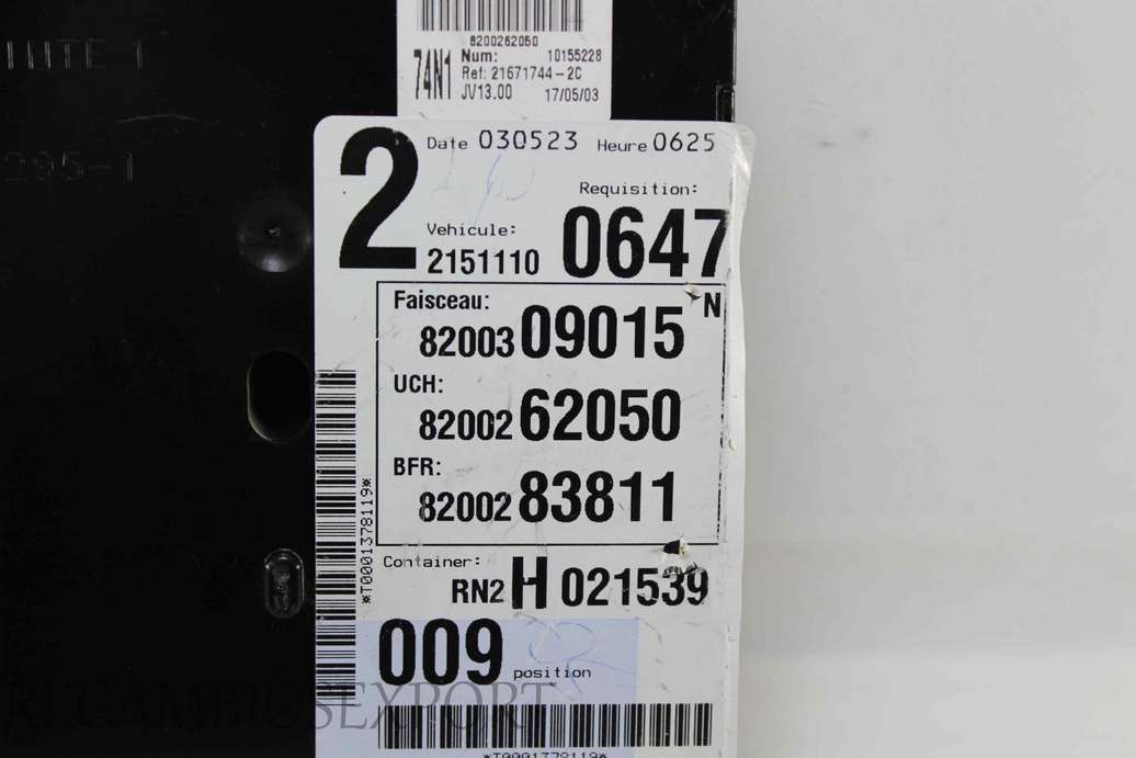 BSI Caja de fusibles Renault Laguna 8200309015N 8200262050 8200283811 - foto 2