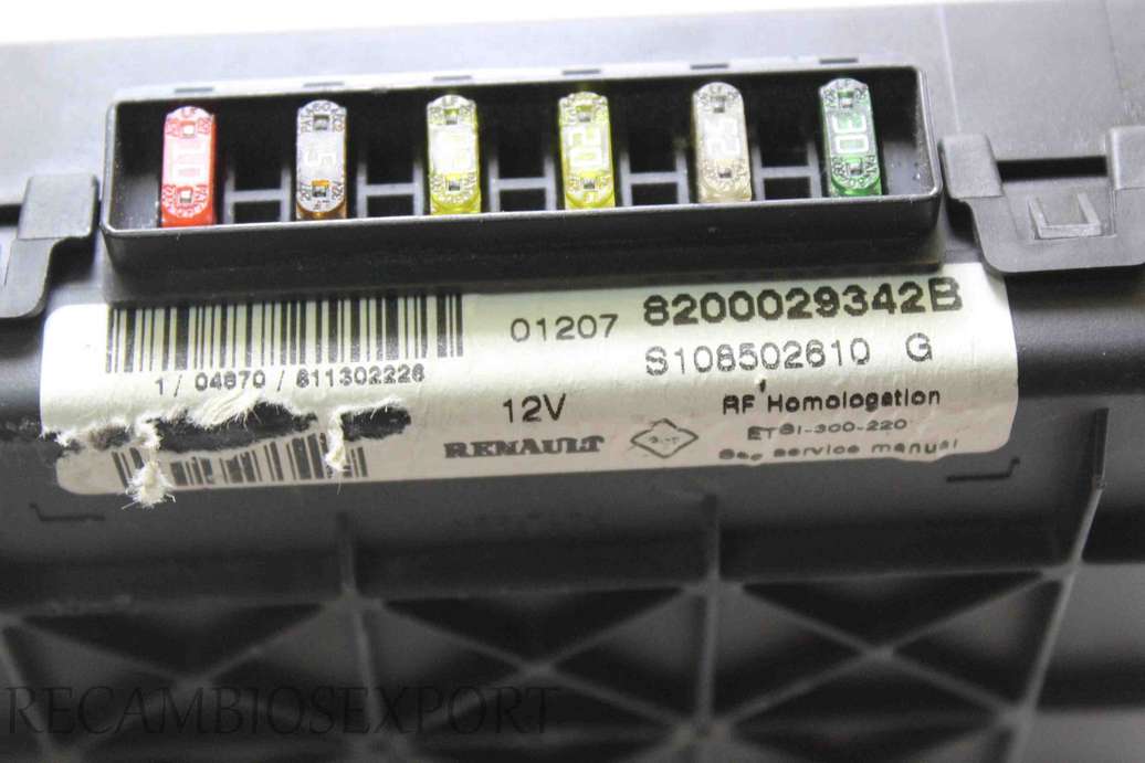 Caja de fusibles Renault Megane Scenic 8200029342B SIEMENS S108502610G S108502610 G - foto 2