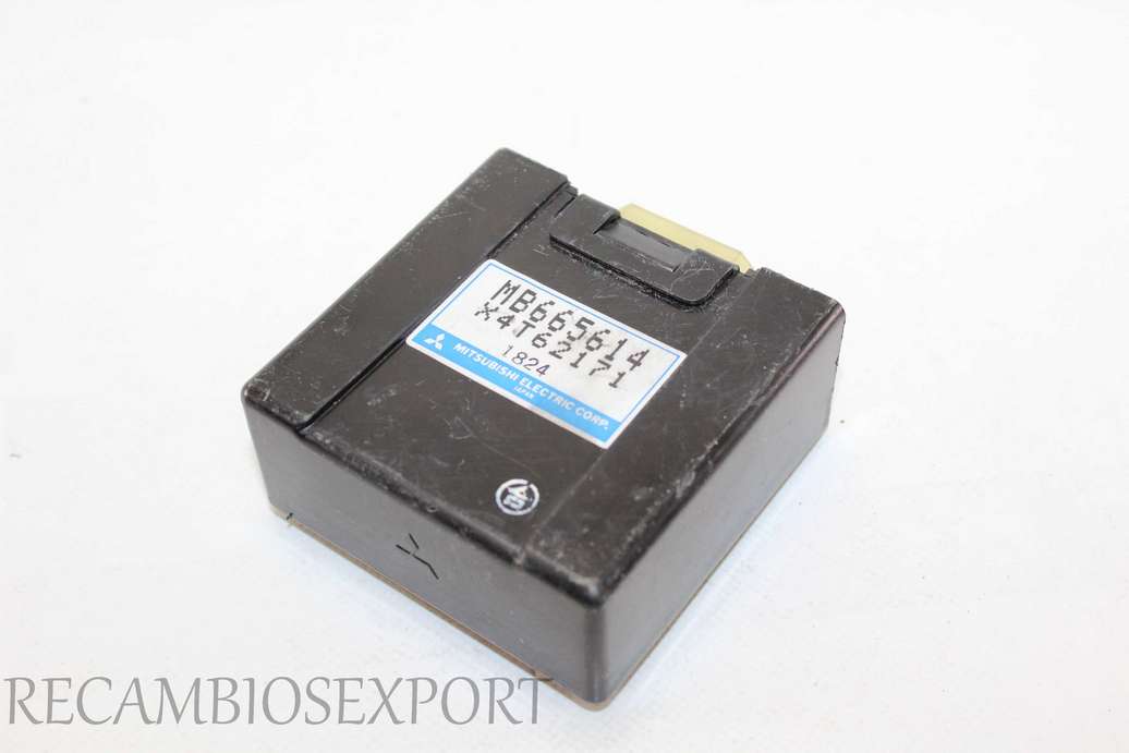 Modulo rele Mitsubishi Pajero MB665614 X4T62171 - foto 1