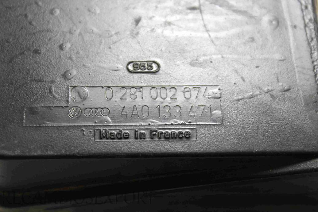 Caudalimetro Audi A4 A6 C4 Volvo V70 4A0133471 4A0 133 471 Bosch 0281002074 0 281 002 074 - foto 2