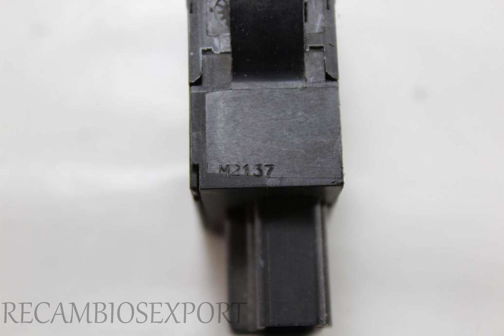Interruptor de luz M2137 - foto 2