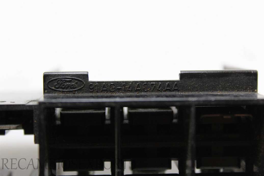 Caja de fusibles Ford Escort 91AG14A874AA 91AG-14A874 AA - foto 2