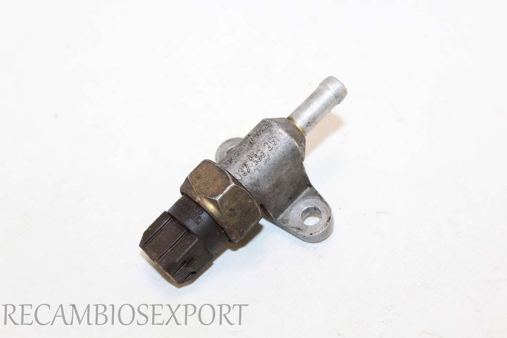 Sensor de presión VW Corrado Golf 037133251 0 37 133 251 357919081 - foto 1