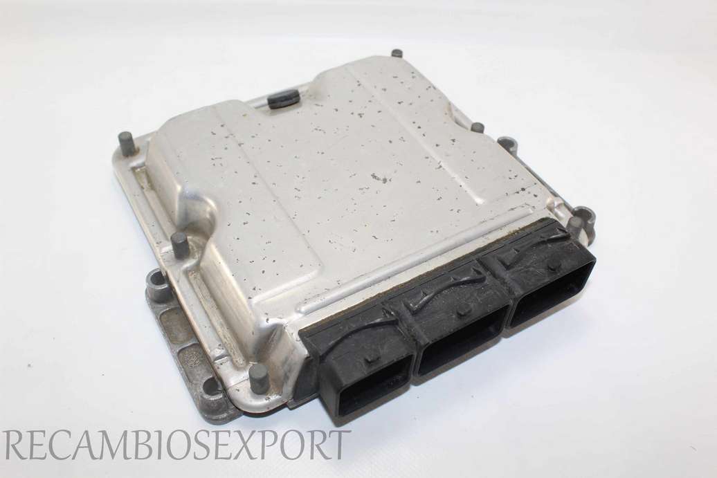Centralita del motor Renault Laguna 8200153946 8200095416 Bosch 0281010556 0 281 010 556 - foto 1