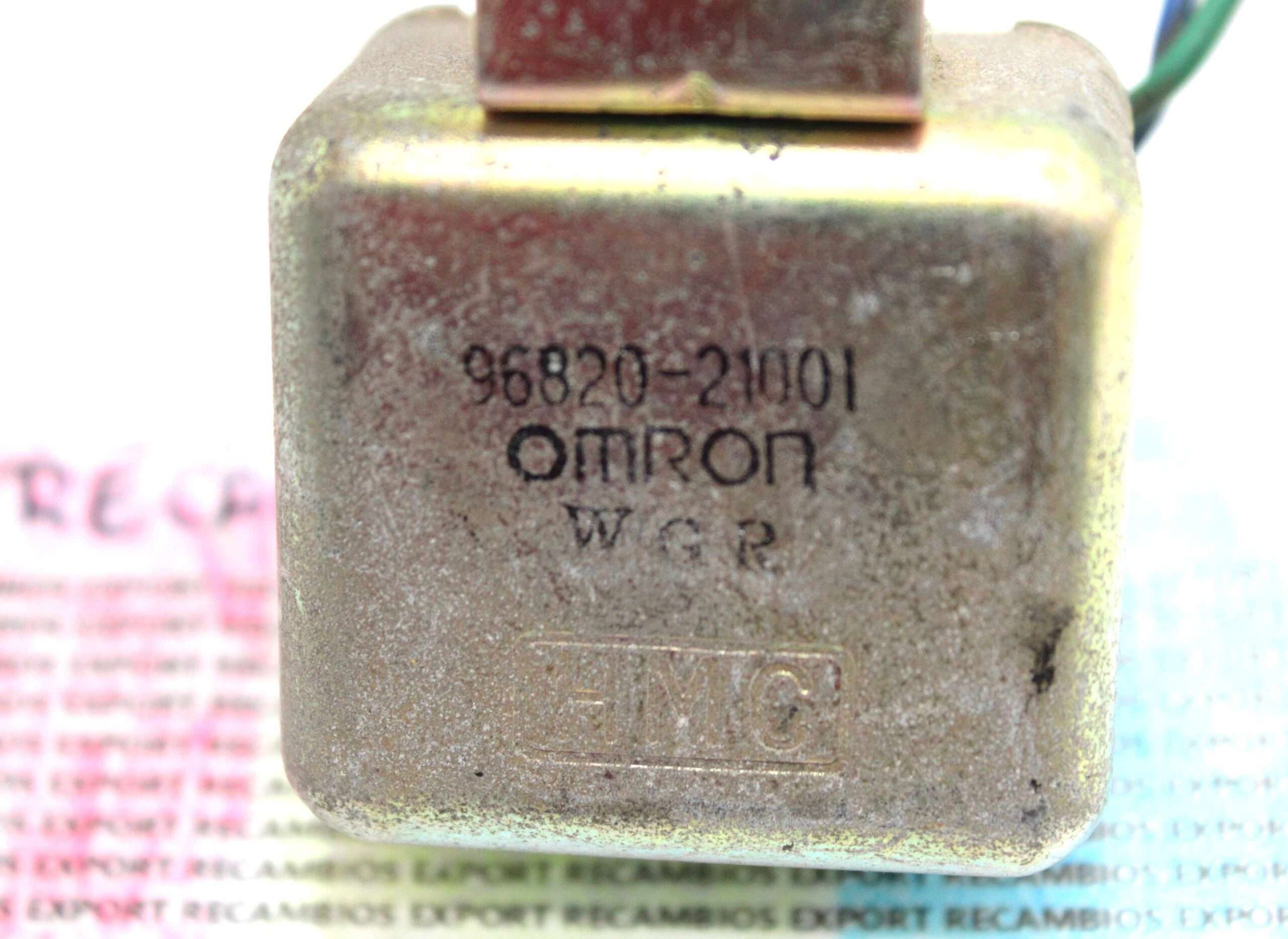 Relé de Luz Hyundai H-1 OMRON - foto 2