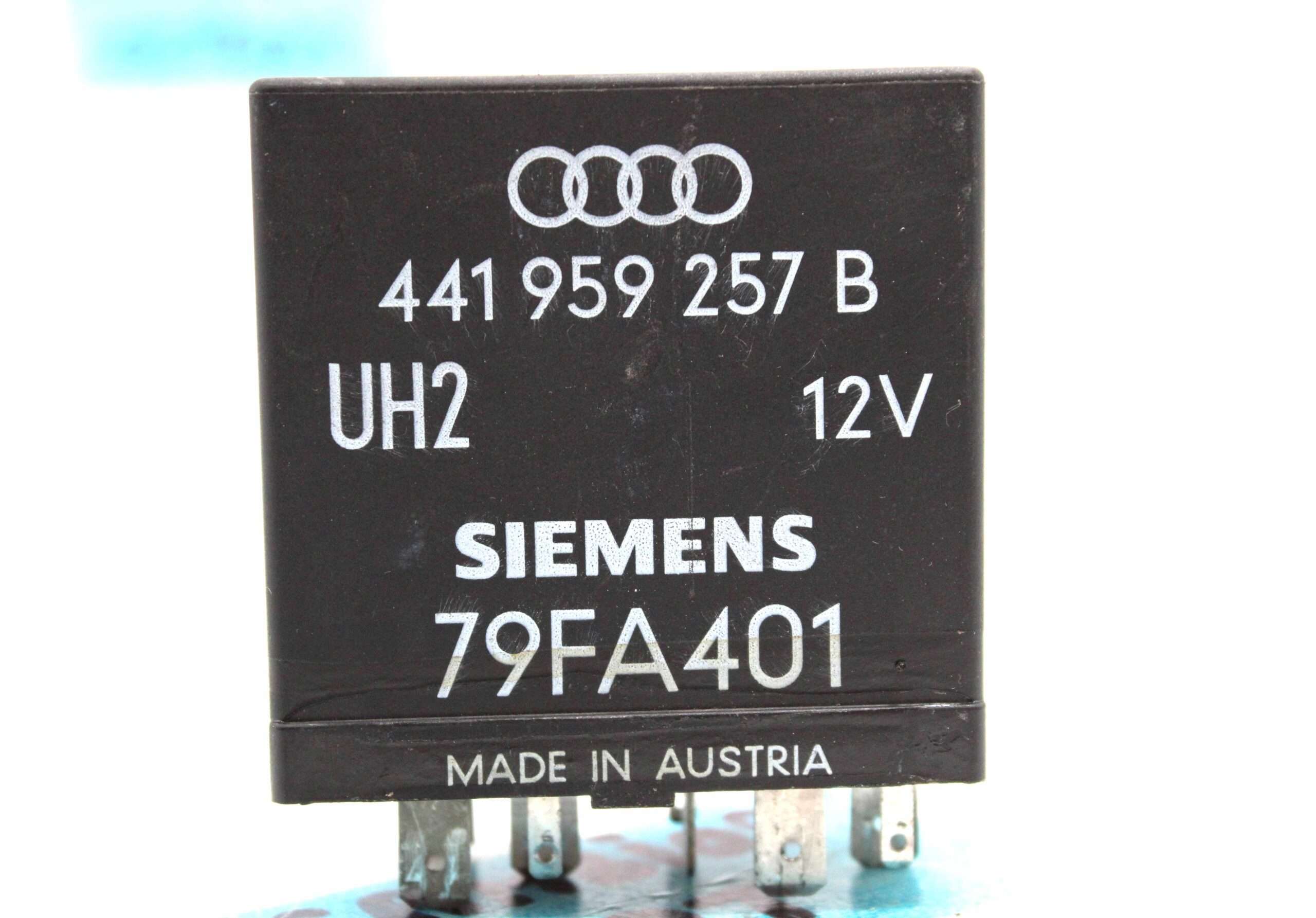 Relé 329 Elevalunas Audi 100 - foto 2
