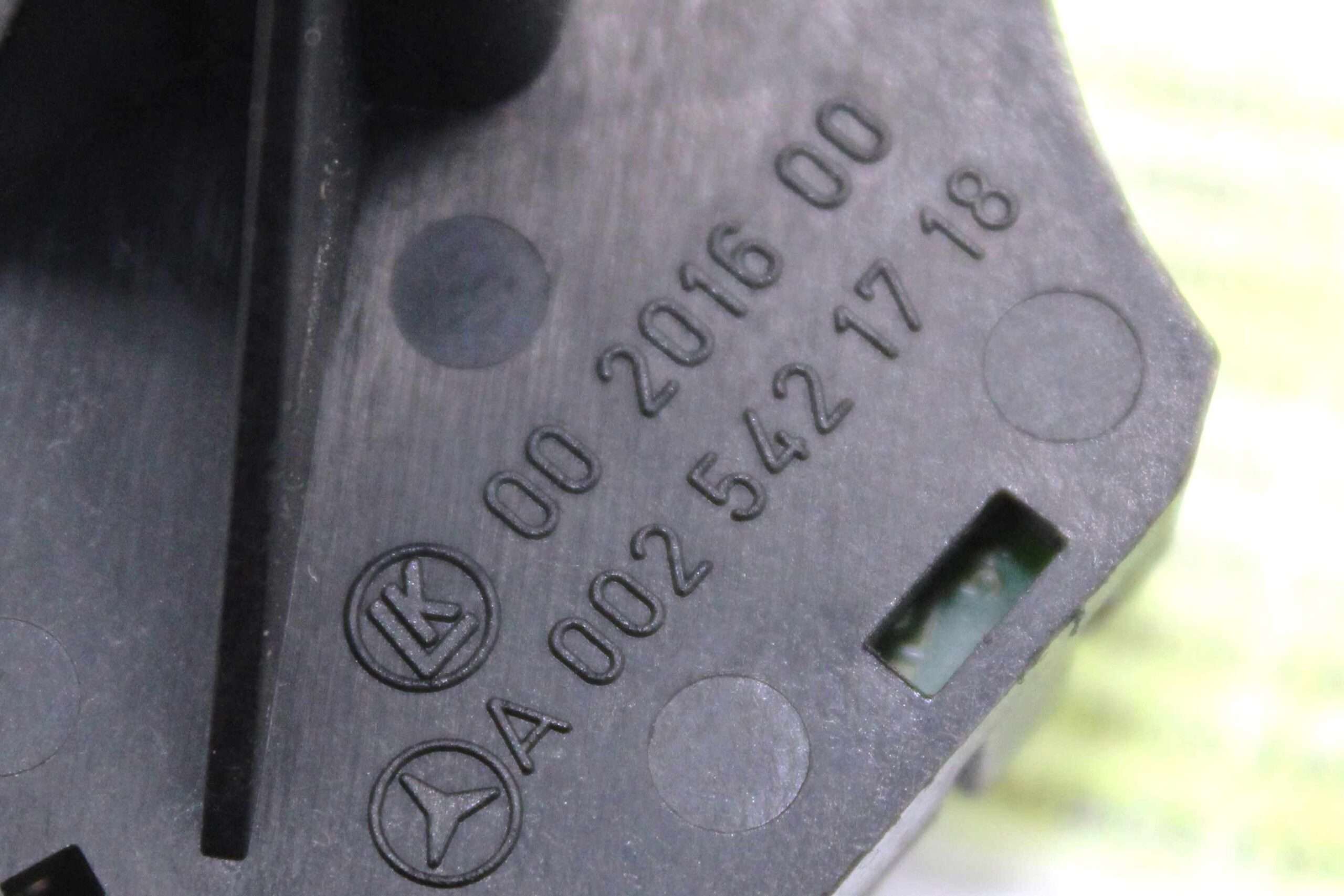 Sensor de Dirección Mercedes W220 S320 - foto 2