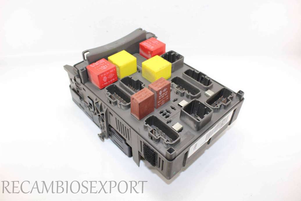 Caja de fusibles Renault Laguna 8200283816 8200004201E 8200262051 8200276504 - foto 4