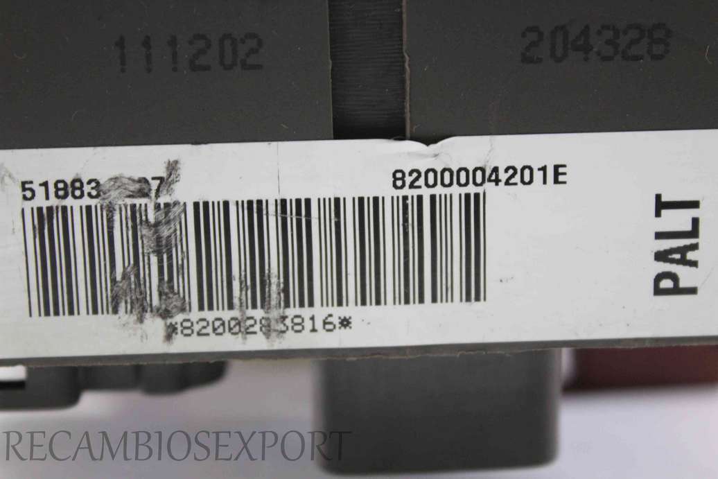 Caja de fusibles Renault Laguna 8200283816 8200004201E 8200262051 8200276504 - foto 3