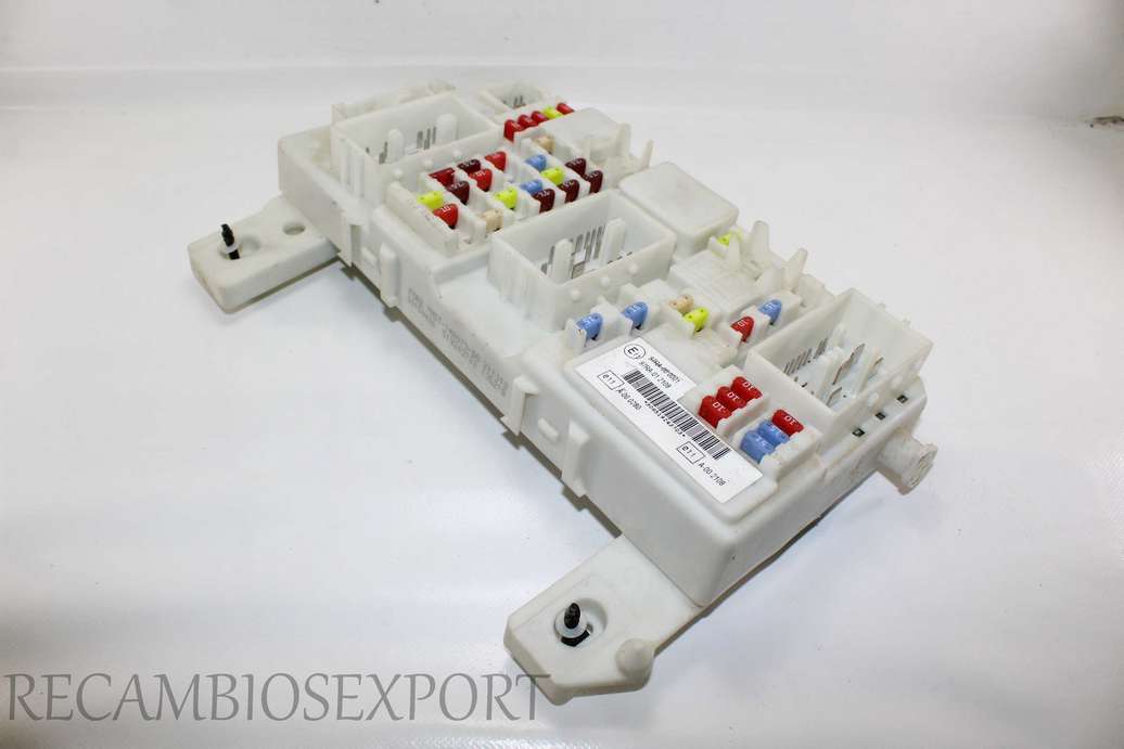 Caja de fusibles Ford Focus 7M5T14A073DG 7M5T-14A073-DG 519243703 97RA000001 97RA-00 0001 97RA012108 97RA-01 2108 8M5T14014CND 8M5T 14014 CND - foto 1