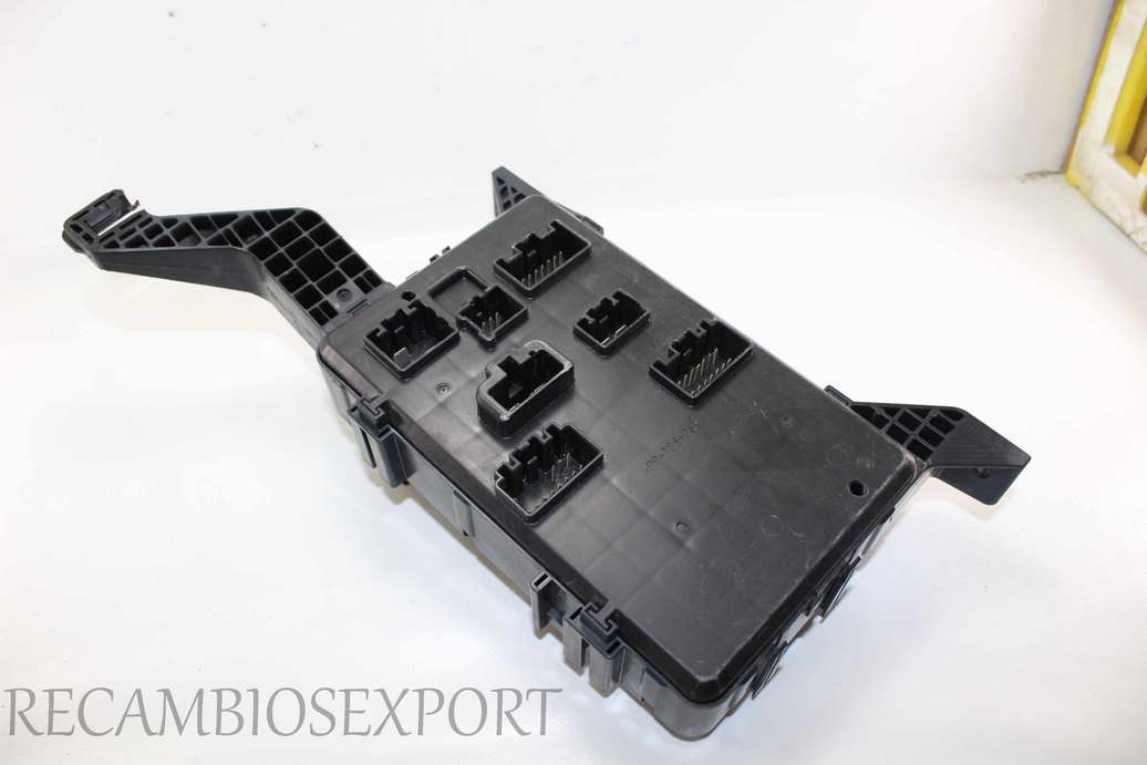 Caja de fusibles Ford Mondeo 1S7T14A073AF 1S7T-14A073-AF - foto 2
