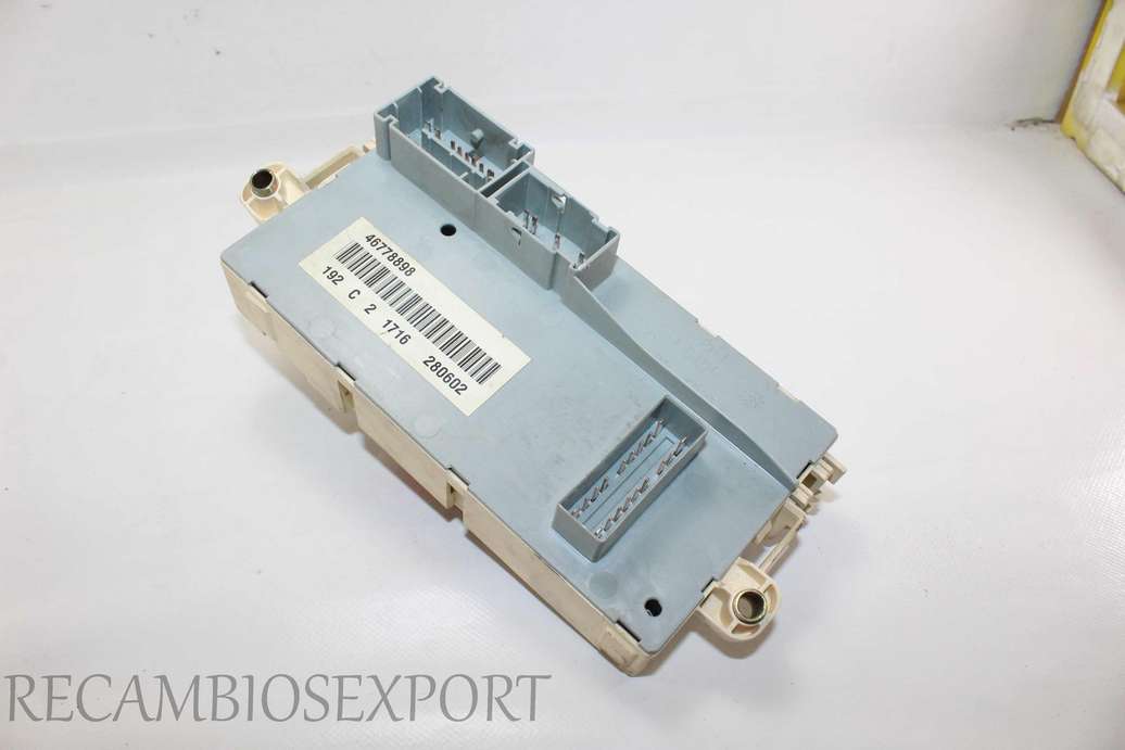 Caja de fusibles Fiat Stilo 46778898 - foto 2