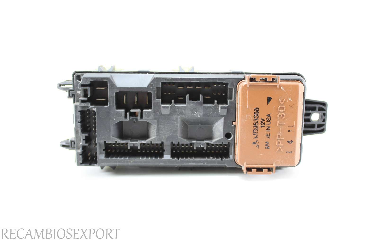 Caja de fusibles Mitsubishi Space Star Carisma MR318828 MB953355 1D261331 1D26-1331 - foto 2