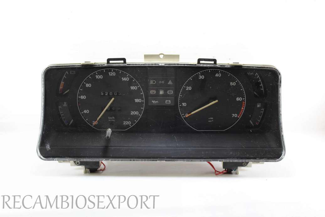 Cuadro de instrumentos Opel Rekord 90149099 90 149 099 90059126 90 059 126 81117340 81 117 340 88471262 88 471 262 88471229 - foto 1