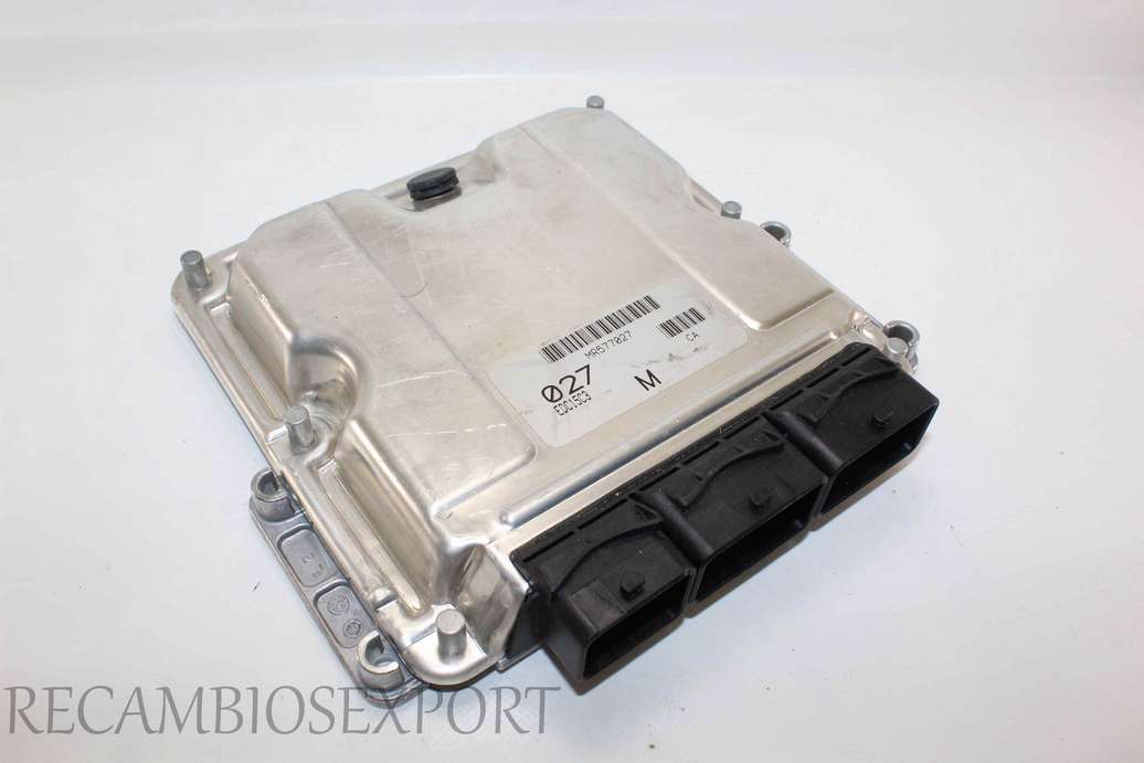 Centralita del motor Mitsubishi Carisma MR577027 027EDC15C3 027 EDC15C3 - foto 1