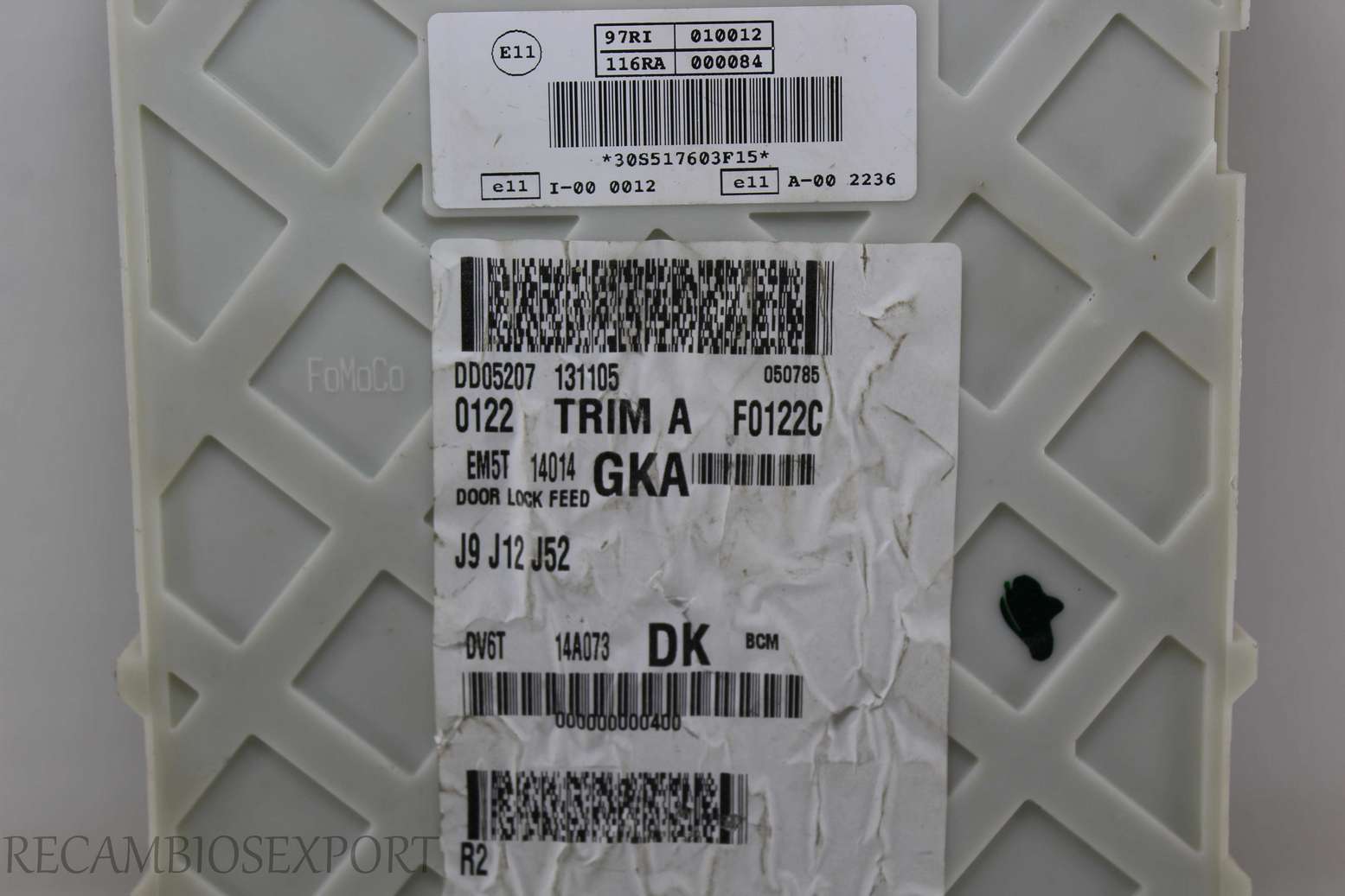 Caja de fusibles Ford Focus DV6T14A073DK DV6T 14A073 DK EM5T14014GKA EM5T 14014 GKA 9610001522 517603F15 - foto 2