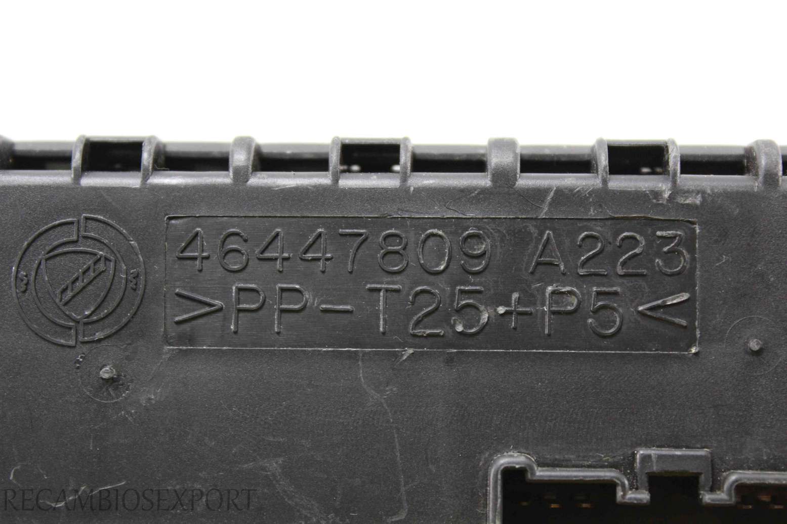 Caja de fusibles Alfa Romeo 156 46447809 A223 - foto 2