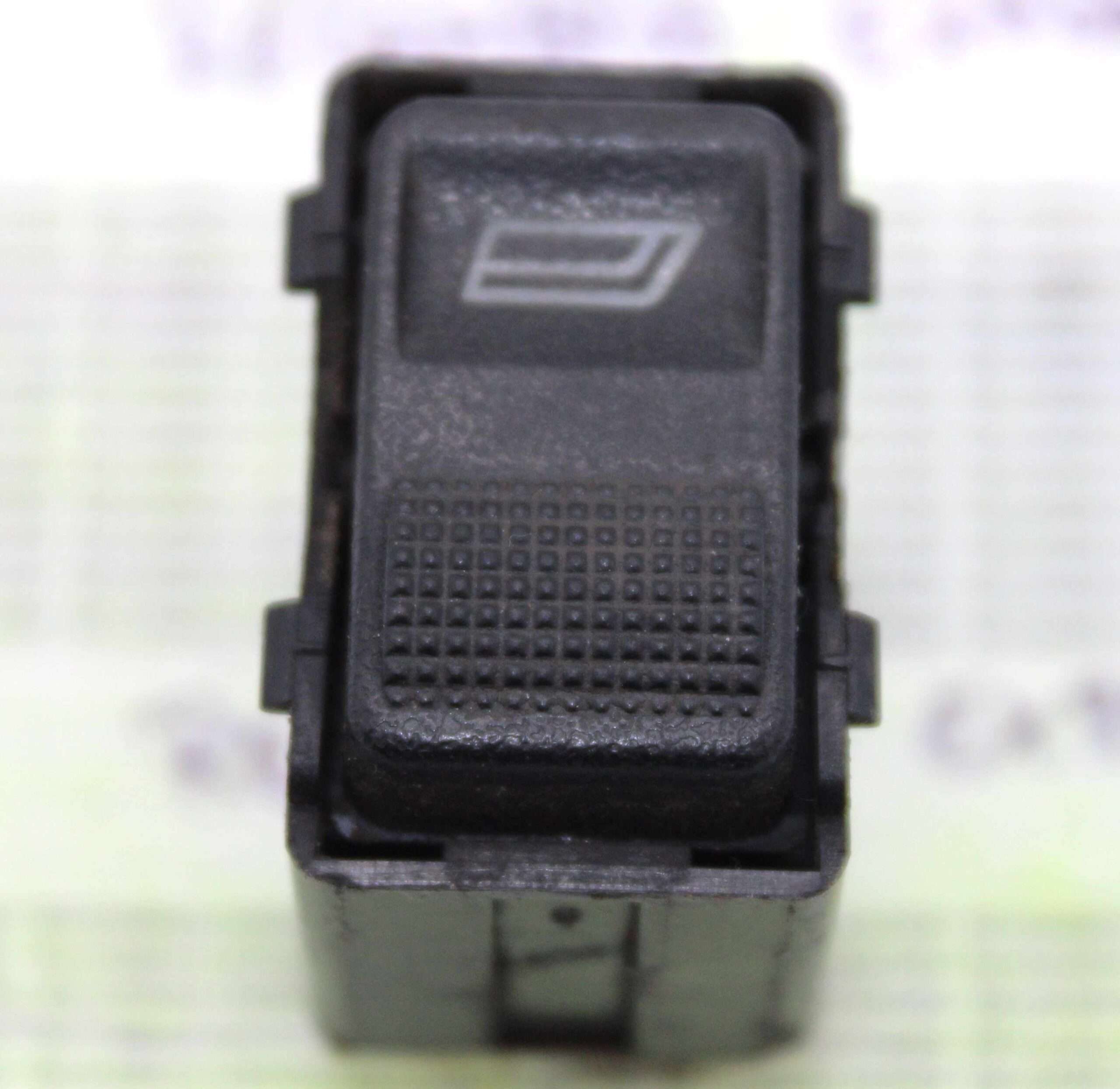 Interruptor de Elevalunas Audi 100 A6 C4 Golf 3 - foto 2