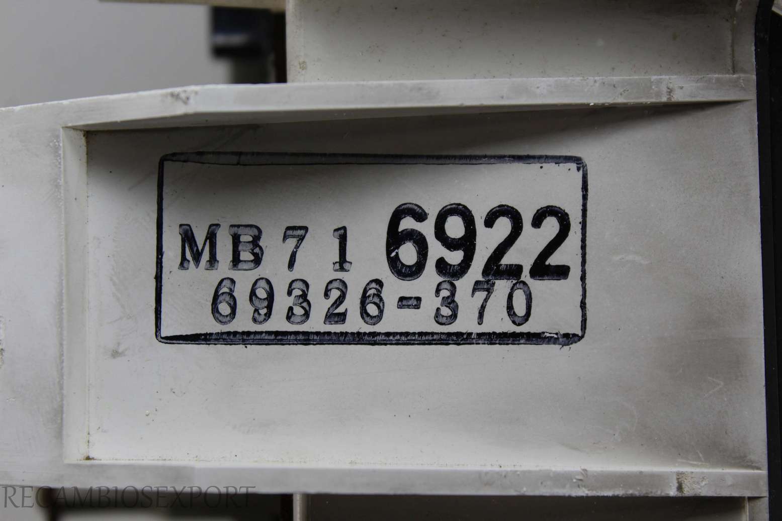 Cuadro de instrumentos Mitsubishi Pajero MB716922 MB71 6922 69326370 69326-370 - foto 3