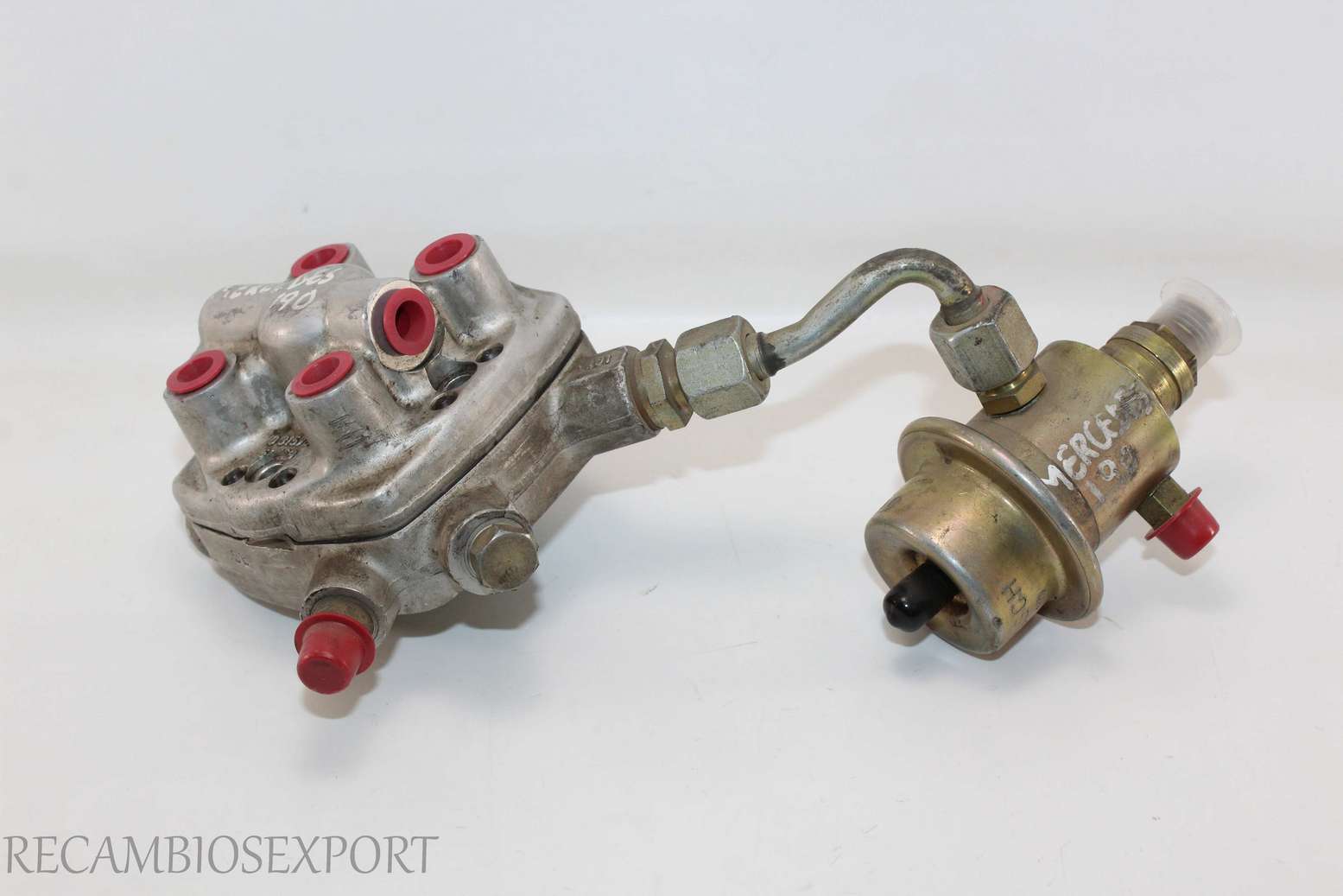 cabezal de inyeccion Mercedes W201 W124 0483161001 0 483 161 001 Bosch 0438101002 0 438 101 002 DR 0001 - foto 1