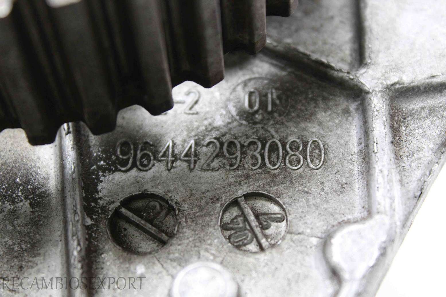 Bomba inyeccion Ford Mazda Peugeot Citroen 9651844380 96 518 443 80 9644293080 Bosch 0445010089 0 445 010 089 - foto 3