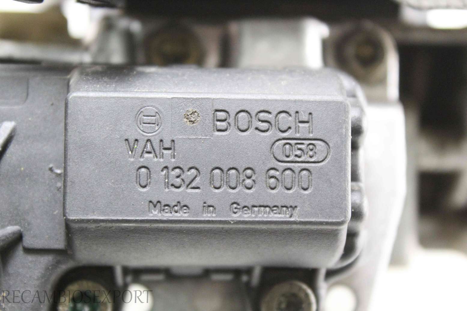 Inyector monopunto Renault Seat Volvo VW 3435201583 3 435.201 583 Bosch 0132008600 0132 008 600 - foto 4