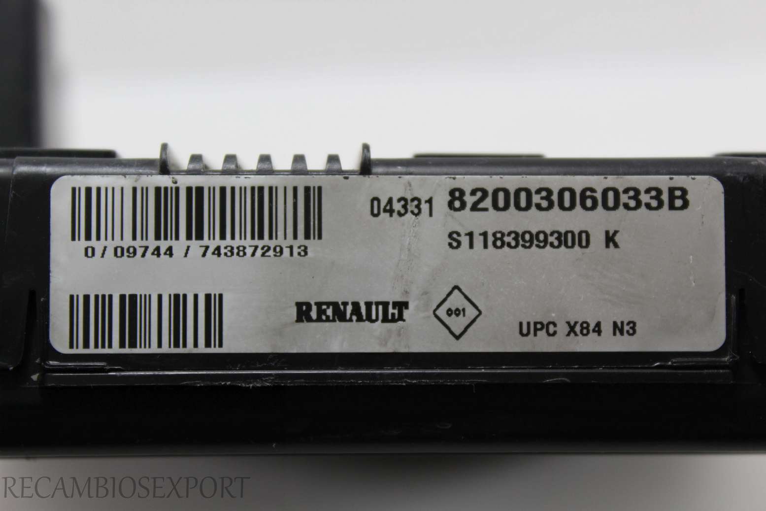 Centralita caja de fusibles Renault Megane 8200306033B S118399300K S118399300 K - foto 2