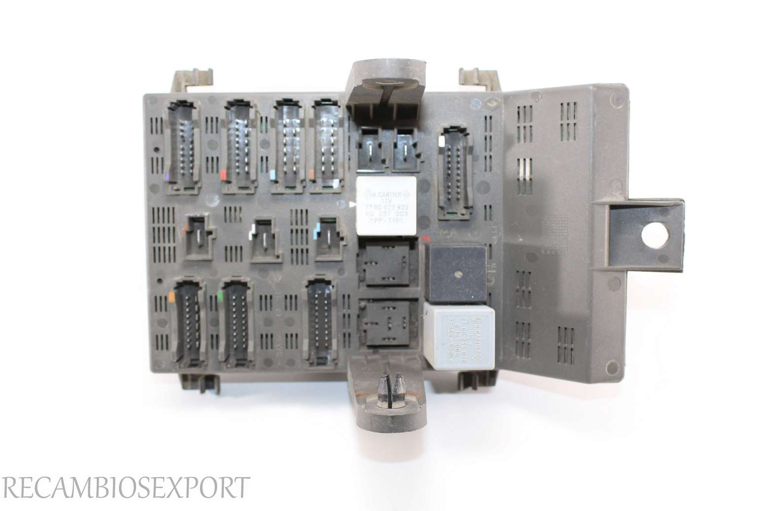 Caja de fusibles Renault Laguna 7700427845A 7700427845-A - foto 1