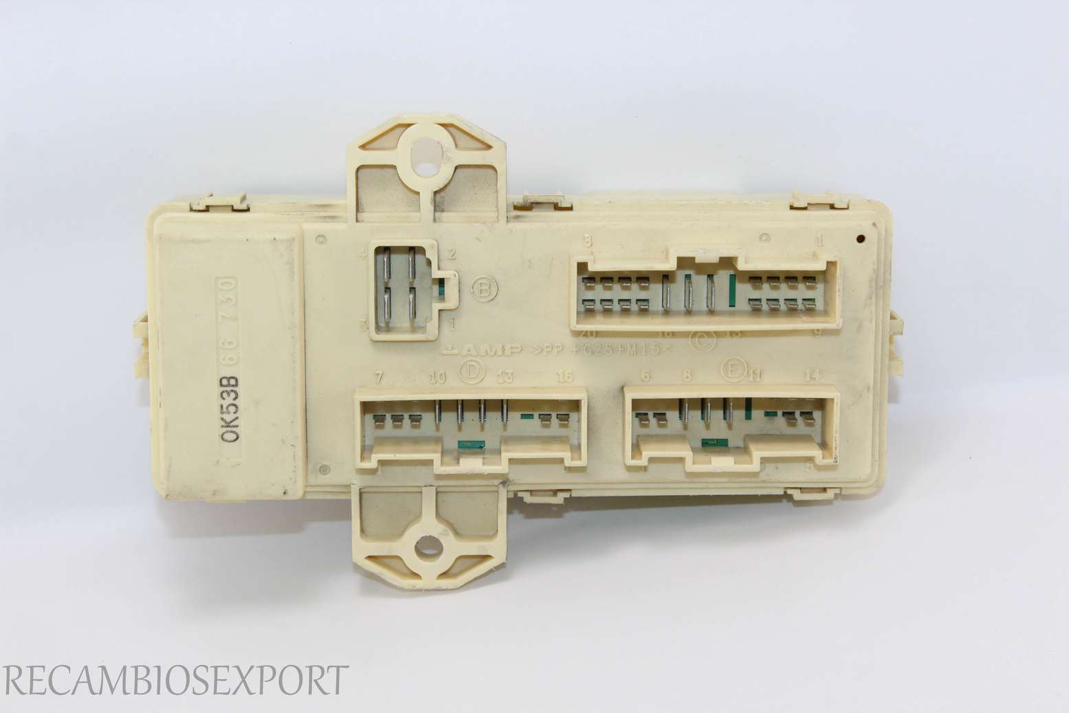 Caja de fusibles Kia Carnival OK53B66730 OK53B 66 730 0K53B66730 0K53B 66 730 - foto 2