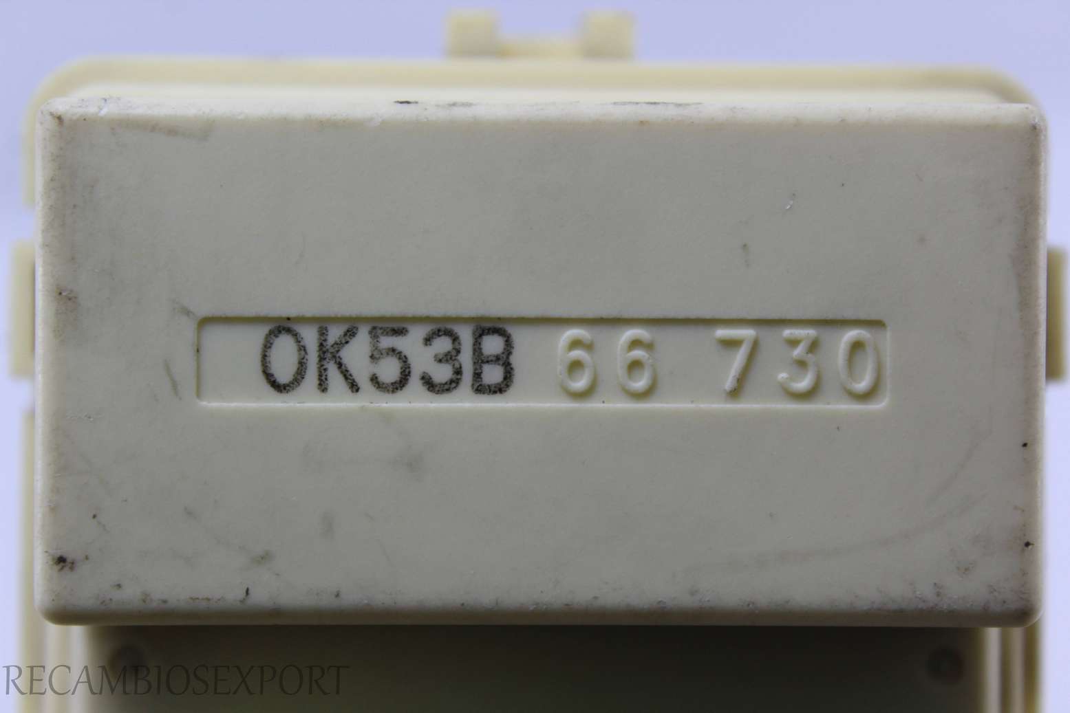 Caja de fusibles Kia Carnival OK53B66730 OK53B 66 730 0K53B66730 0K53B 66 730 - foto 3