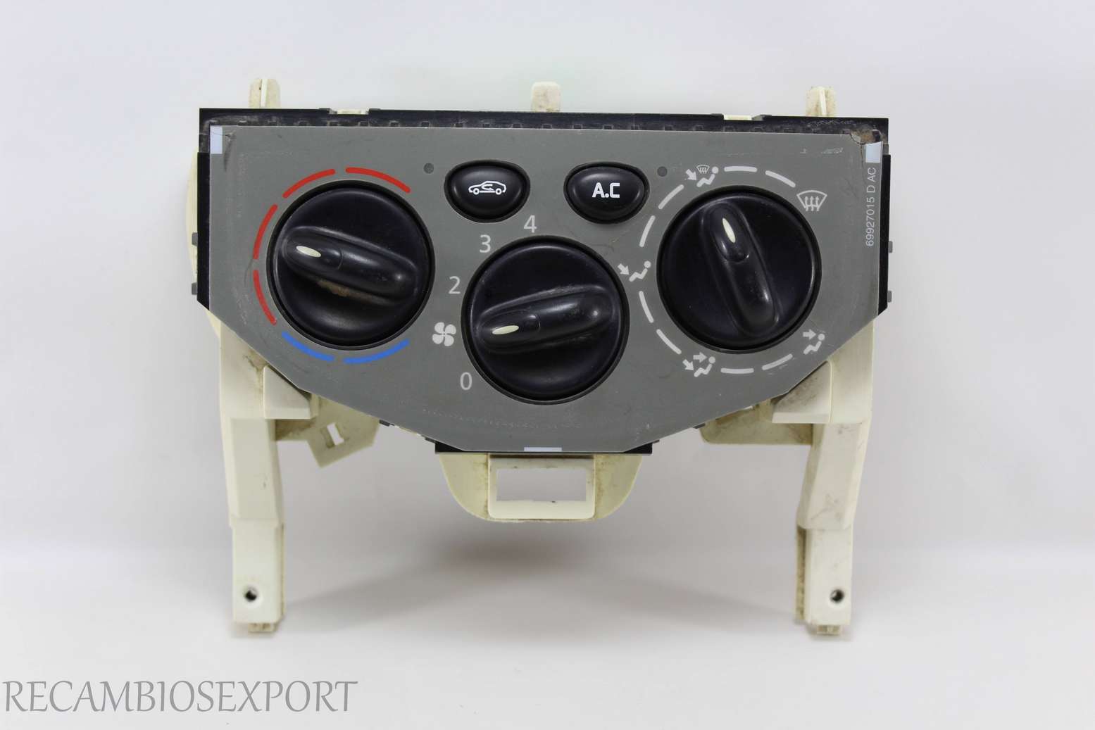 Panel de clima Nissan Primastar 69920002 F964098P X83RSAPH1AC X83-RSA-PH1-AC - foto 1