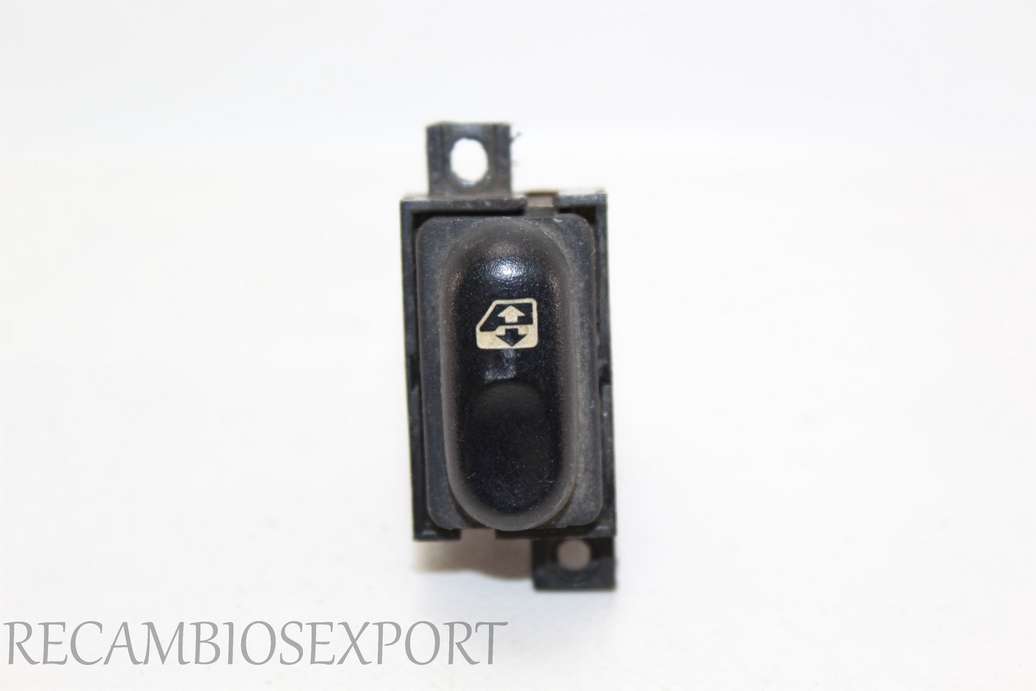Interruptor de elevalunas Renault Laguna 7700822679B 7700822679 B - foto 1