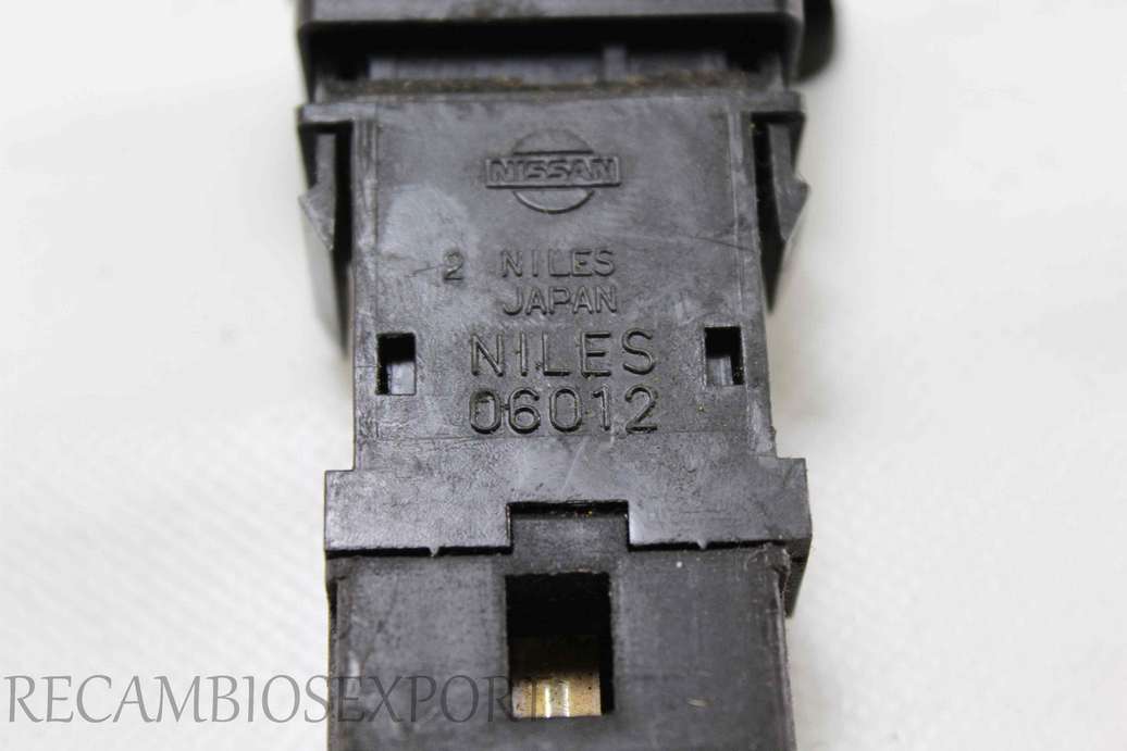 Interruptor de luz Nissan Micra Serena 06012 Niles - foto 2