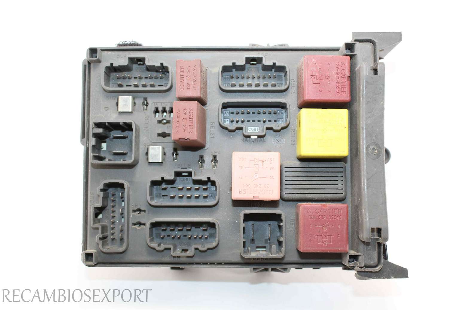 Caja de fusibles Renault Espace 8200447438A 8200447438 A 518837117 - foto 1