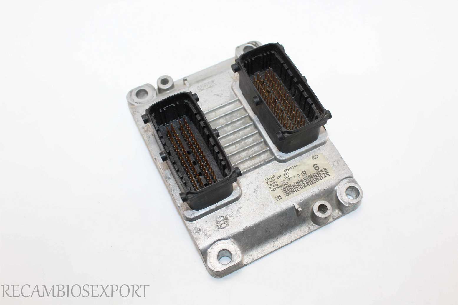 Centralita del motor Fiat Punto Bosch 0261206981 0 261 206 981 0046769403 0 046 769 403 00467694030 ME73H4F002 26SA7141 - foto 1