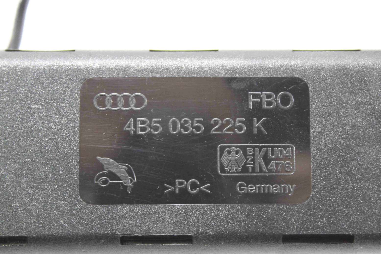 Amplificador de antena Audi A6 4B 4B5035225K 4B5 035 225 K - foto 2