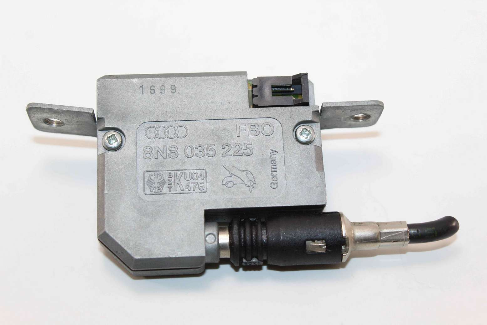 Amplificador de antena Audi TT 8N 8N8035225 8N8 035 225 - foto 1