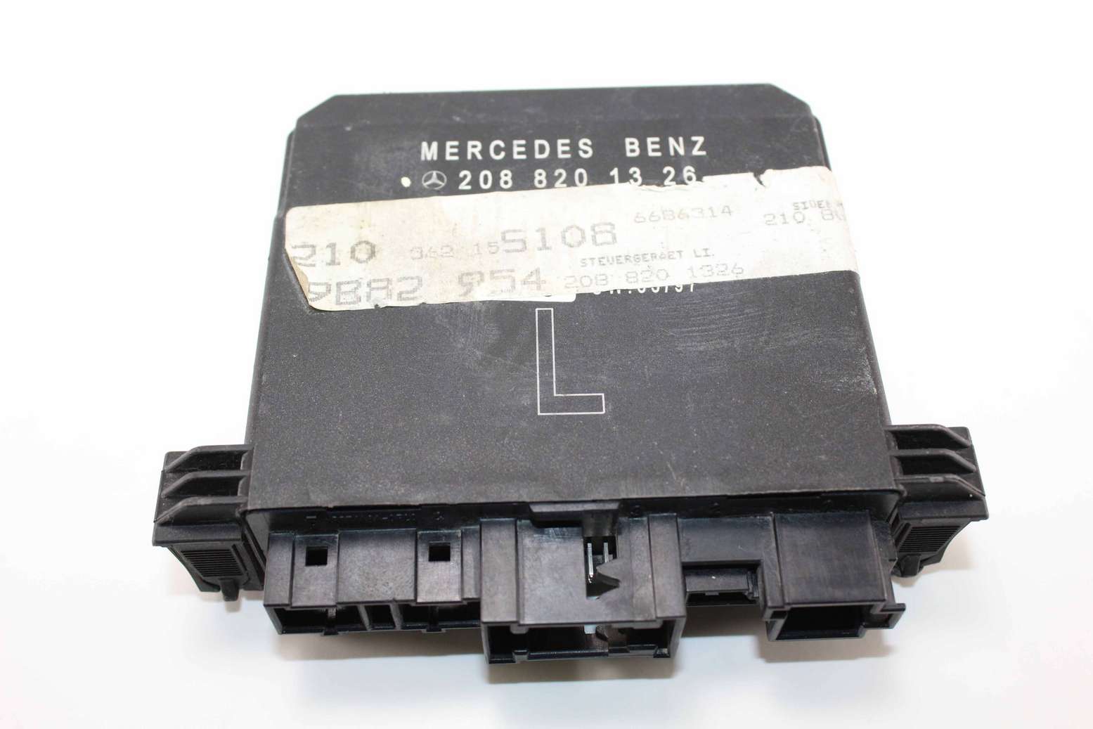 Centralita de control puerta Mercedes W202 W208 2088201326 208 820 13 26 - foto 1