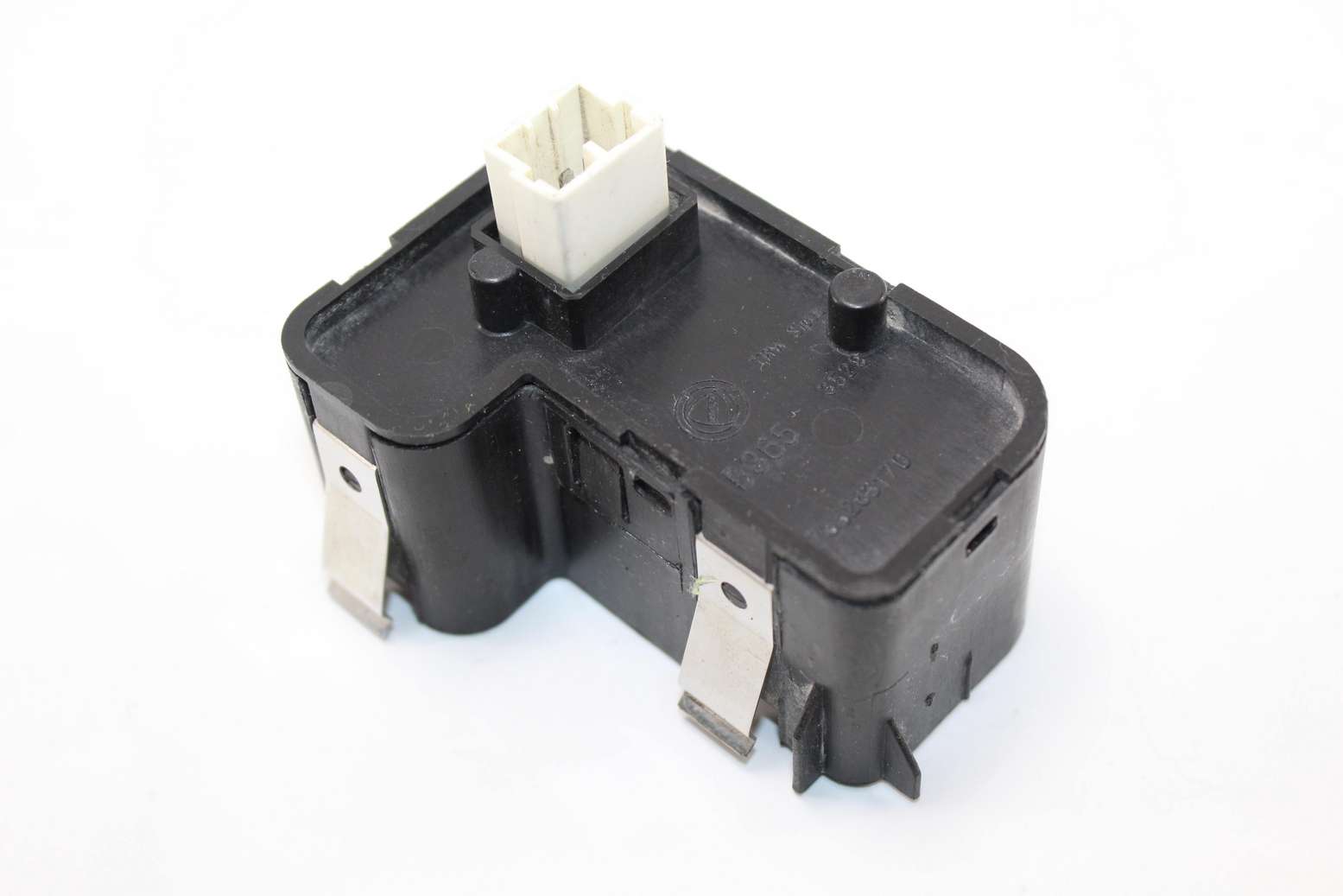 Interruptor de elevalunas Alfa Romeo 147 B365 735263170 - foto 1