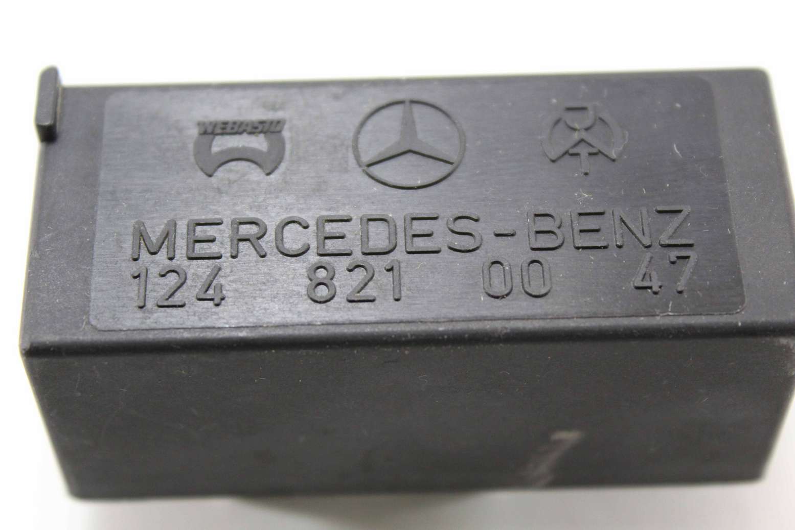 Relé Mercedes W201 W126 W124 1248210047 124 821 00 47 - foto 2