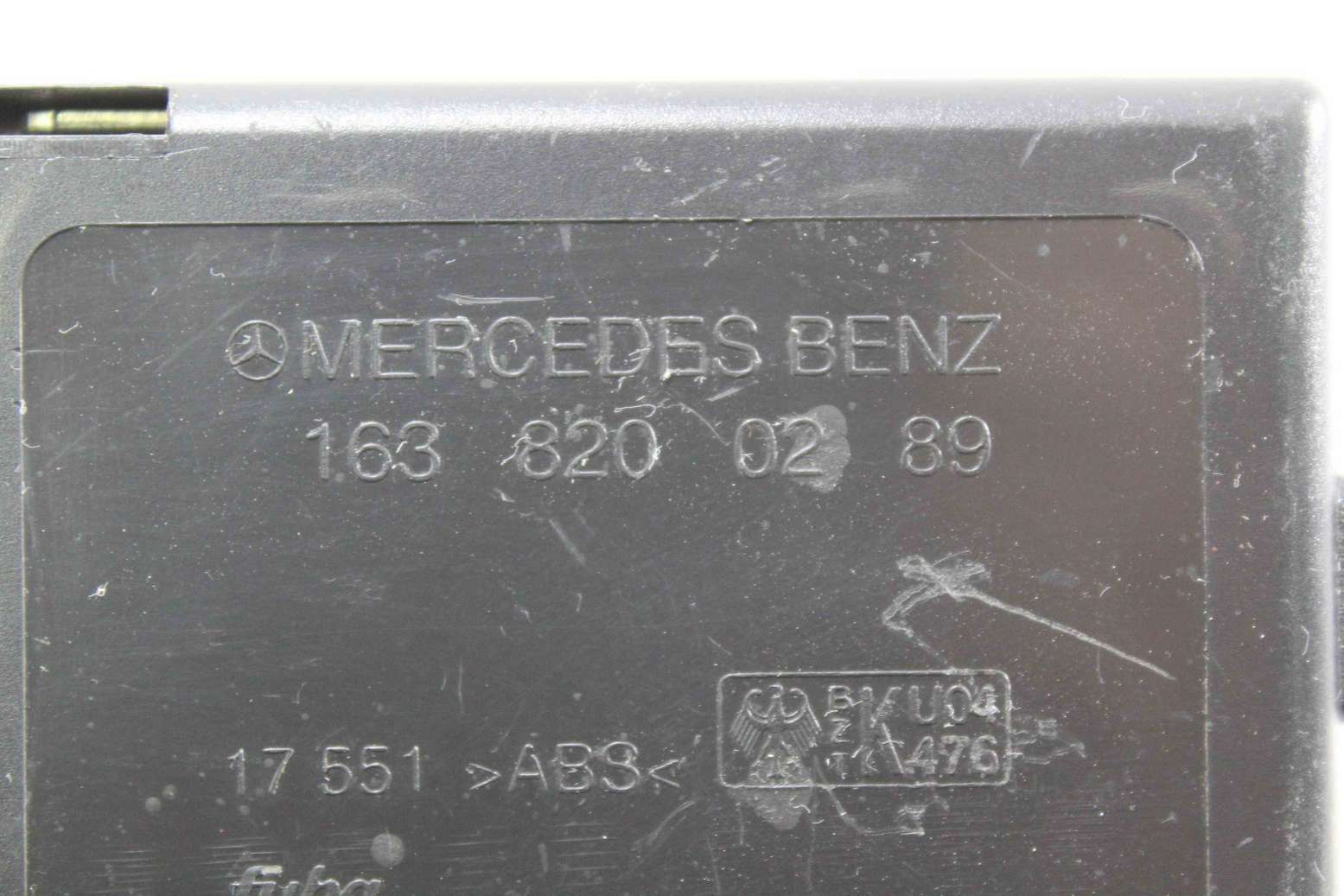 Amplificador de antena Mercedes W163 1638200289 163 820 02 89 - foto 2