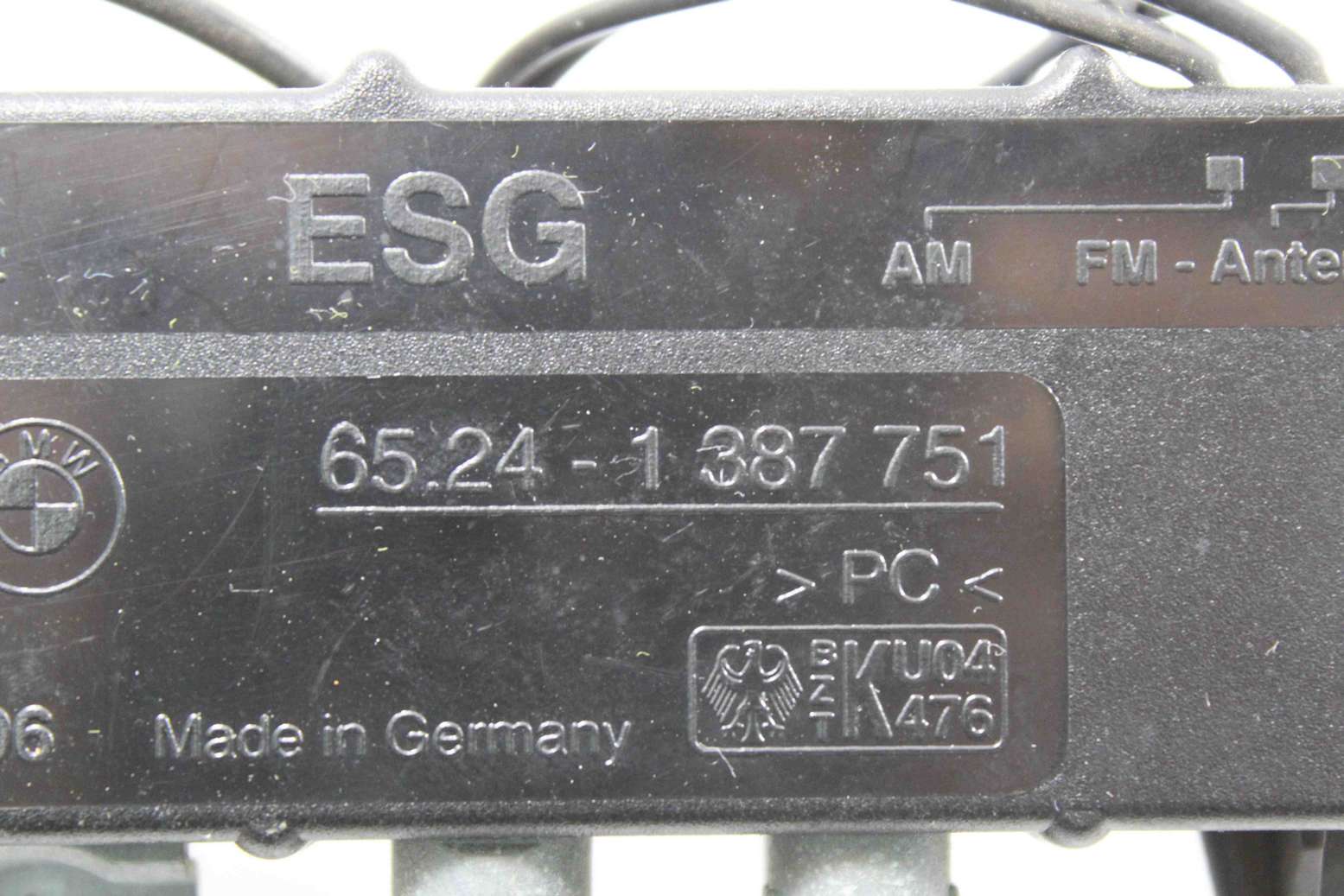 Amplificador de antena BMW E36 65241387751 65.24-1 387 751 - foto 2