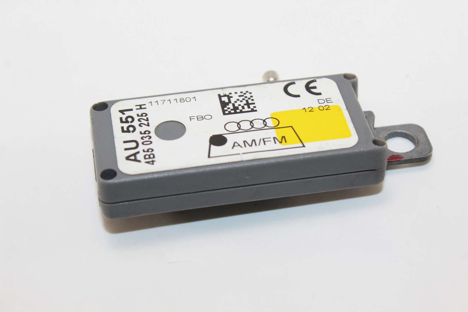 Amplificador de antena Audi A6 4B5035225H 4B5 035 225 H AU551 AU 551 - foto 1