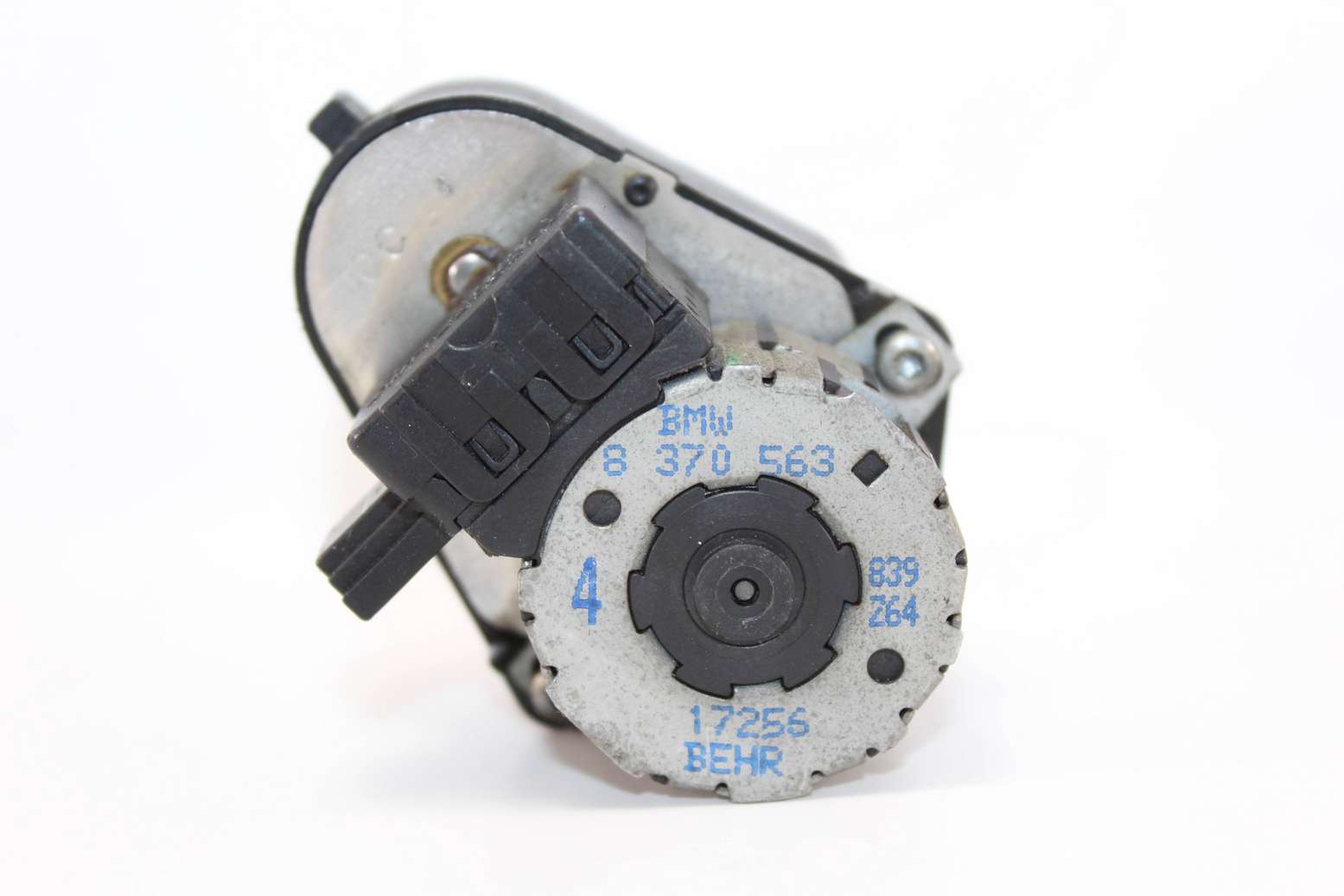 Servomotor de calefaccion BMW E46 8370563 8 370 563 BEHR 17256 - foto 1