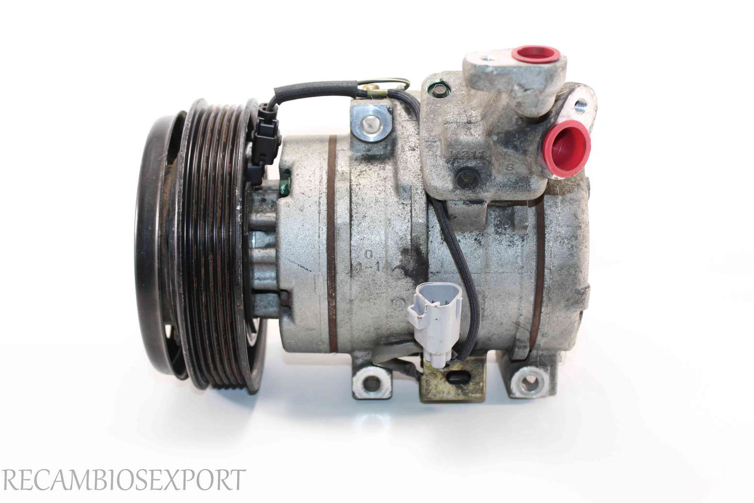 Compresor de aire acondicionado Toyota Rav 2473000151 247300-0151 4472203953 447220-3953 Denso - foto 1