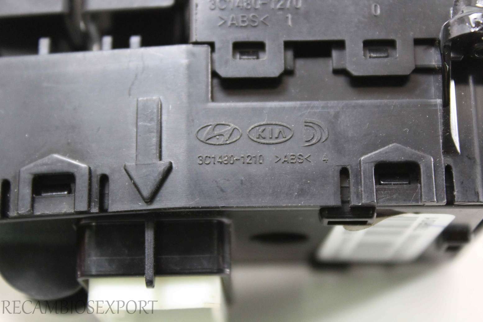 Interruptor de retrovisores Hyundai Tucson 93573D3000 93573-D3000 TMR01 R9D0760 3C14801270 3C1480-1270 3C14801210 3C1480-1210 - foto 4