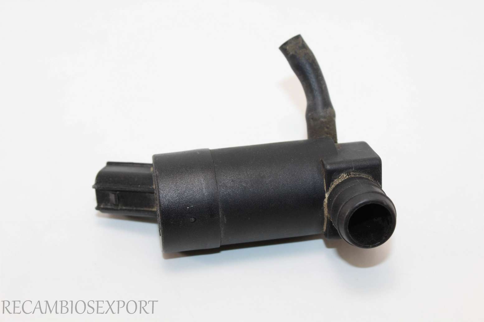 Bomba de agua Ford Mondeo 1S7117K624DC 1S71-17K624-DC - foto 1