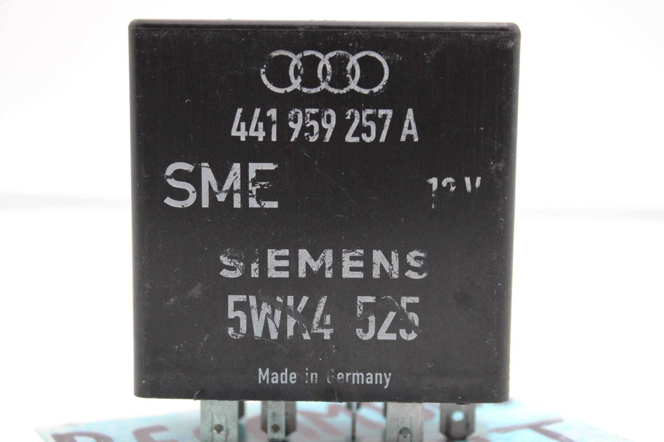 Relé Elevalunas 327 Audi 100 - foto 2
