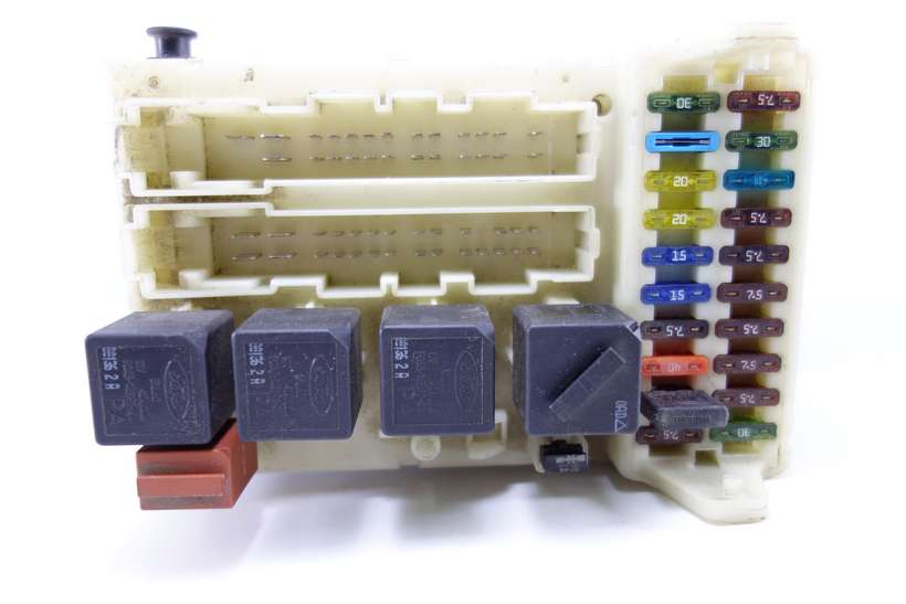Caja de fusibles Ford Mondeo 93BG14A073EK 93BG-14A073-EK 93BG14K150AD 93BG-14K150-AD - foto 1