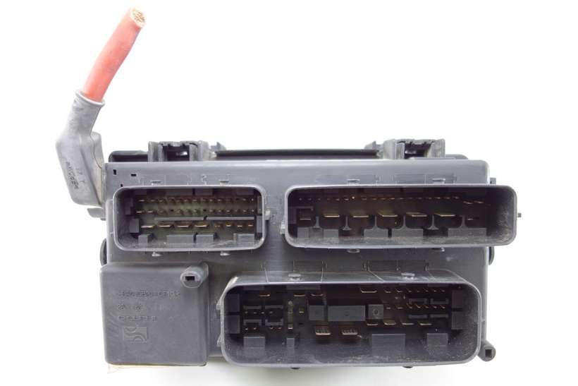 Caja de fusibles Opel Corsa 13217394EH 1321 7394 EH - foto 1